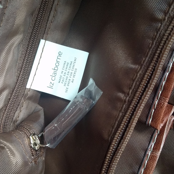 Beautiful shoulder bag by Liz Claiborne 🍀 - Picture 12 of 12